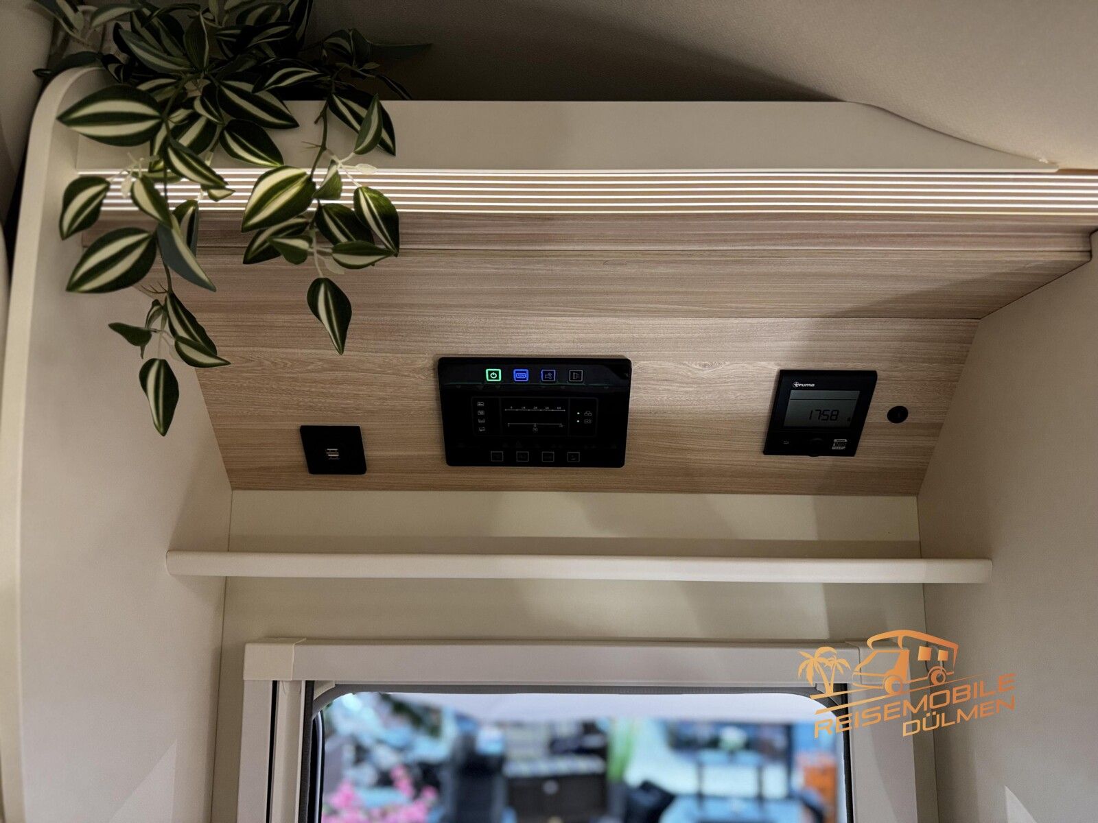 Fahrzeugabbildung Eura Mobil Activa One AO 690 HB Fahrradträger RFK Lithium