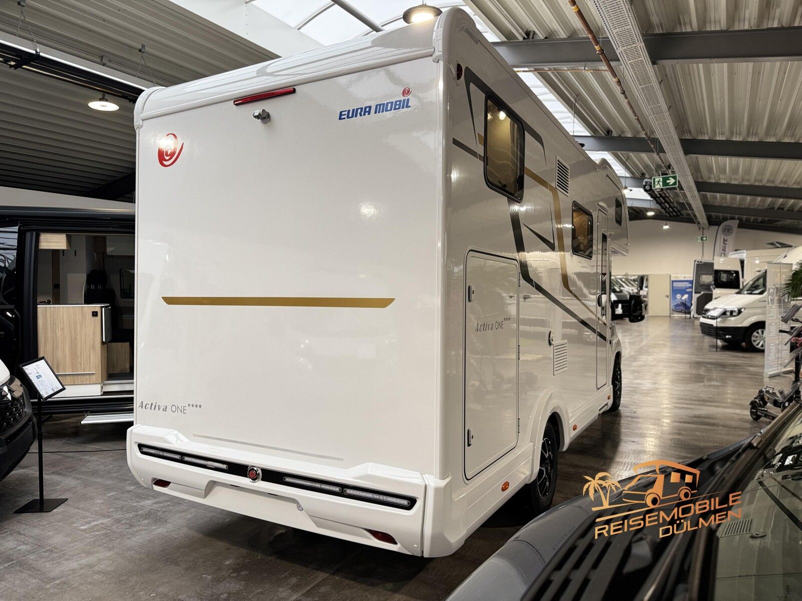 Fahrzeugabbildung Eura Mobil Activa One AO 690 HB Fahrradträger RFK Lithium