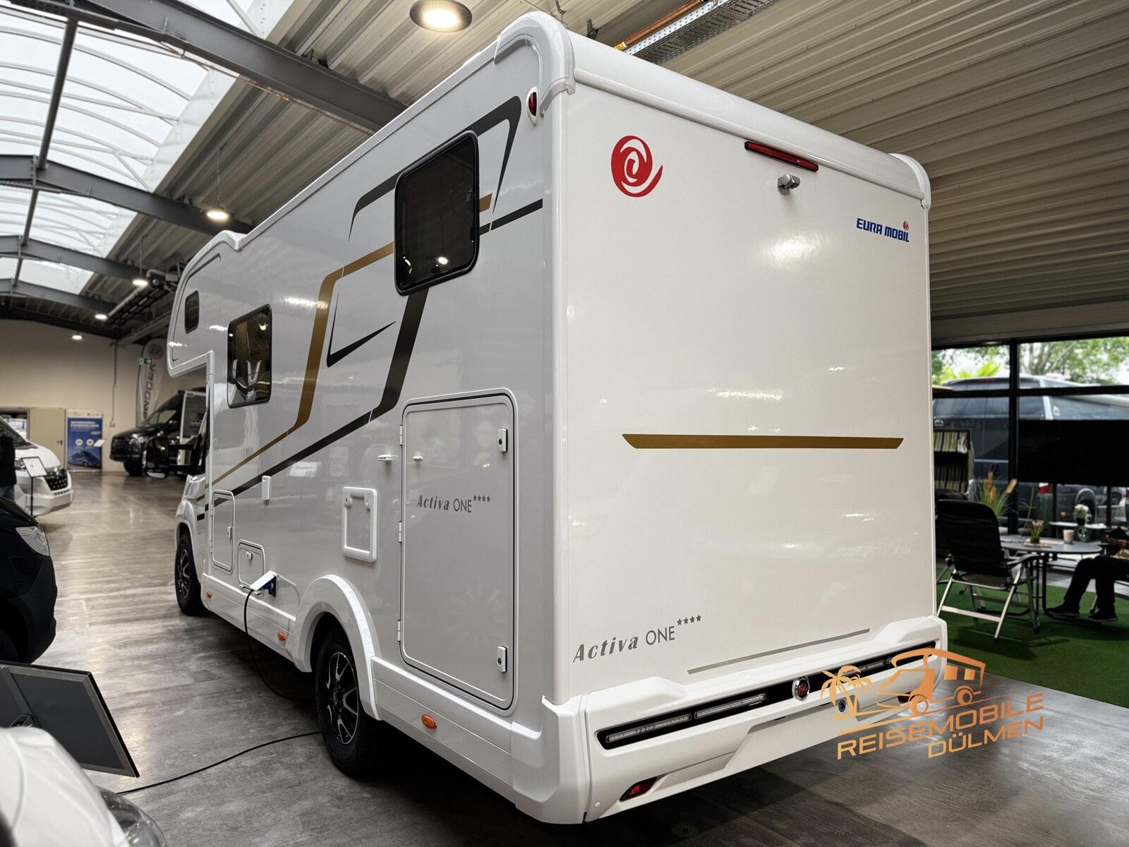 Fahrzeugabbildung Eura Mobil Activa One AO 690 HB Fahrradträger RFK Lithium