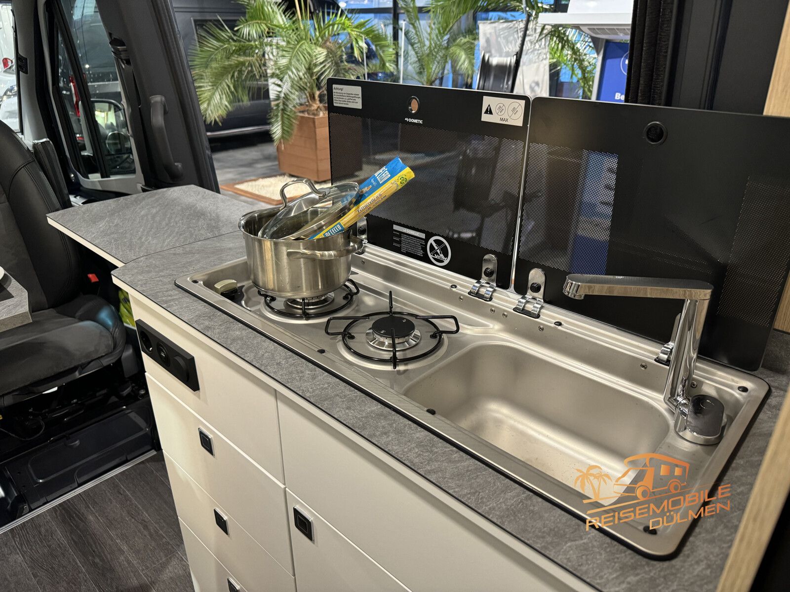 Fahrzeugabbildung YUCON Microliner 6.0 BD 4.1 t 4x4 K-Peak Markise WiFi