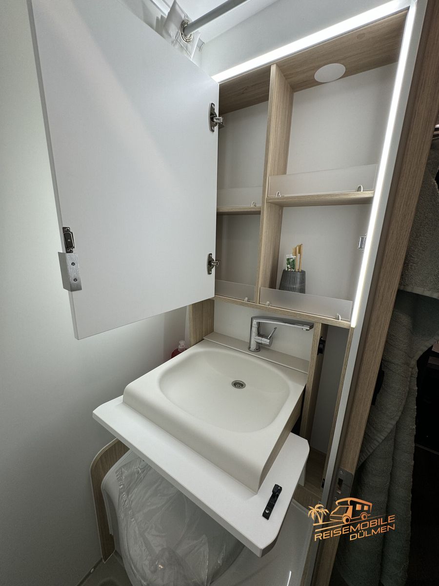 Fahrzeugabbildung YUCON Microliner 6.0 BD 4.1 t 4x4 K-Peak Markise WiFi