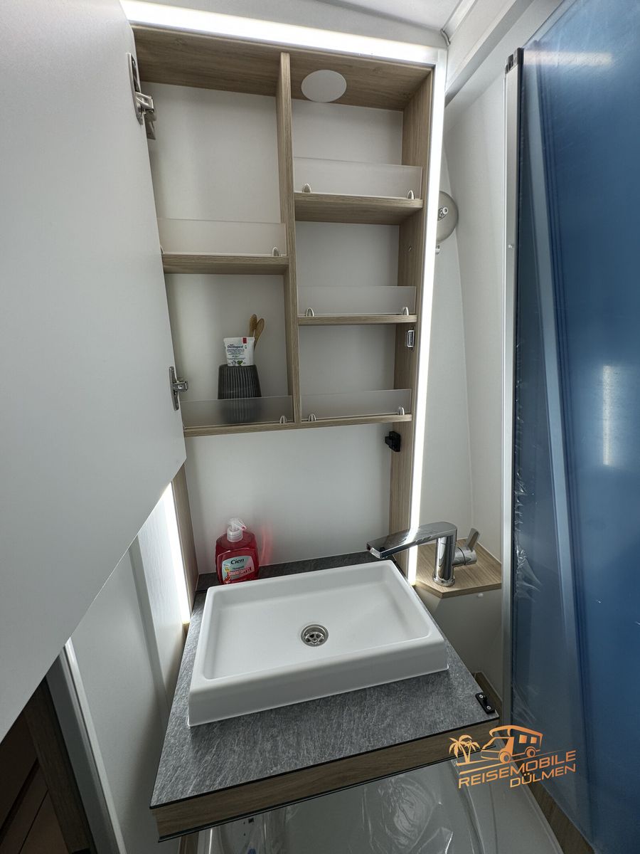 Fahrzeugabbildung YUCON Microliner 6.0 GD 3.5 t 4x4 K-Peak Markise WiFi