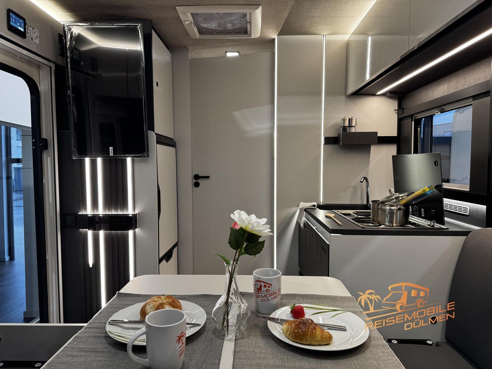 Fahrzeugabbildung Mobilvetta Kea P86 NB 180 PS Navi RFK Wi-Fi 32TV ACC ALDE