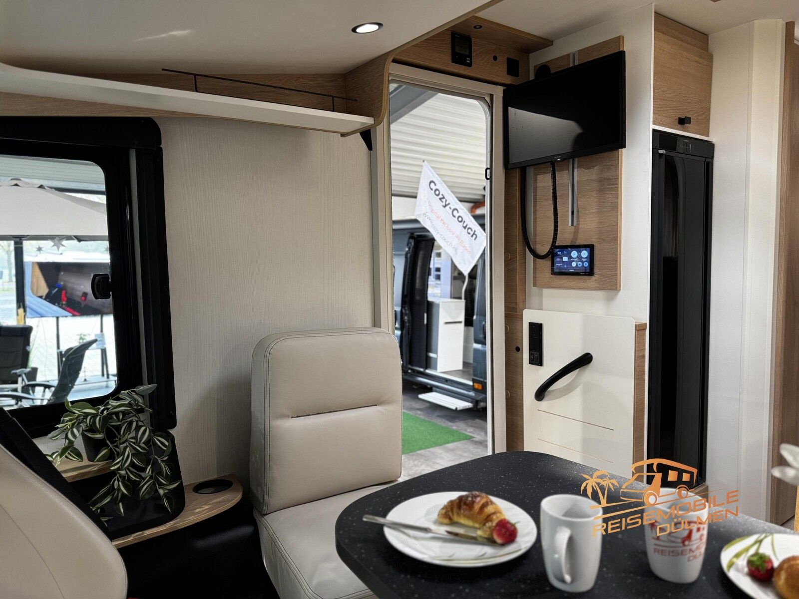 Fahrzeugabbildung Mooveo Int 69EB Fiat 180PS Automatik