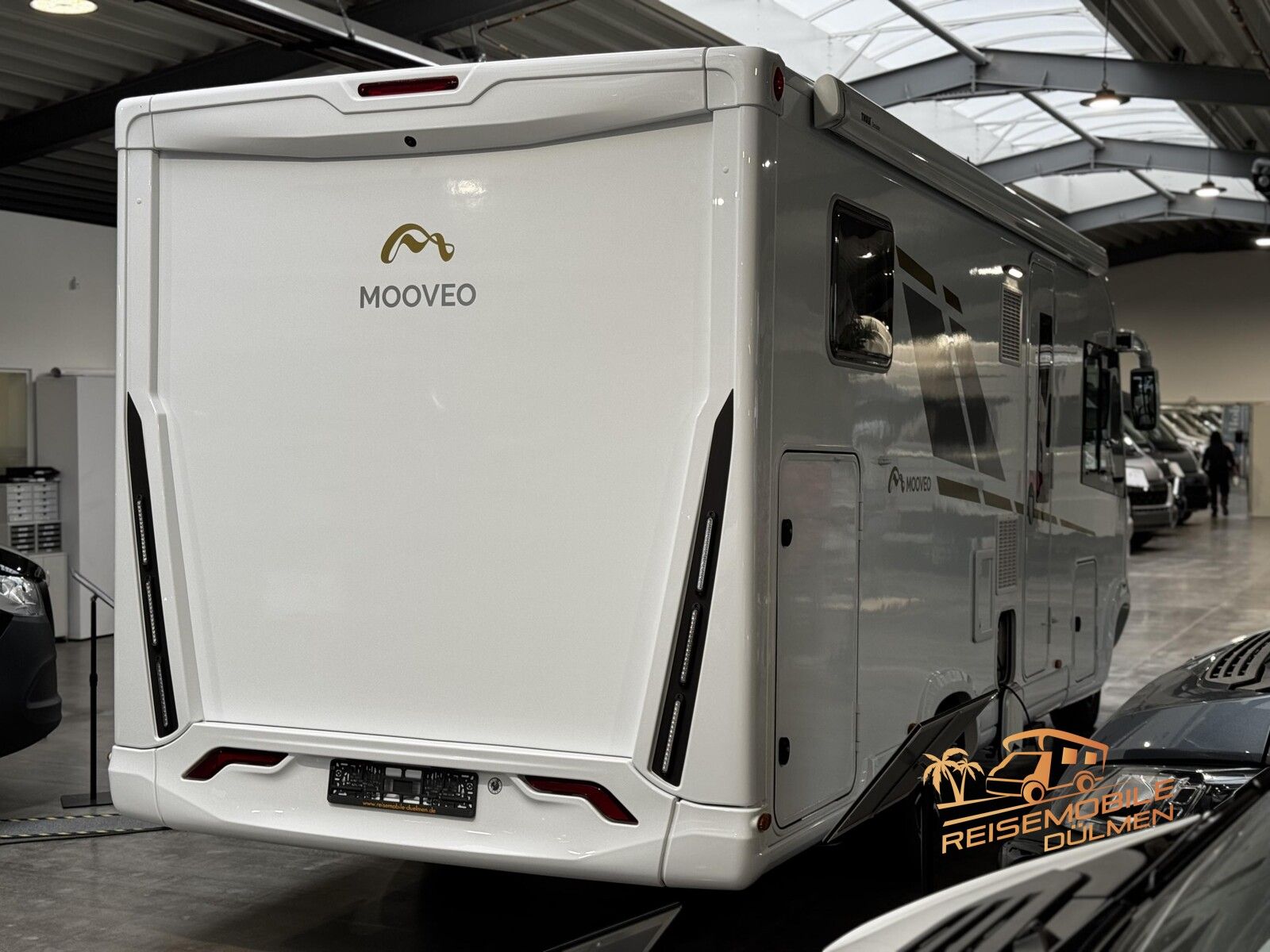 Fahrzeugabbildung Mooveo Int 69EB Fiat 180PS Automatik