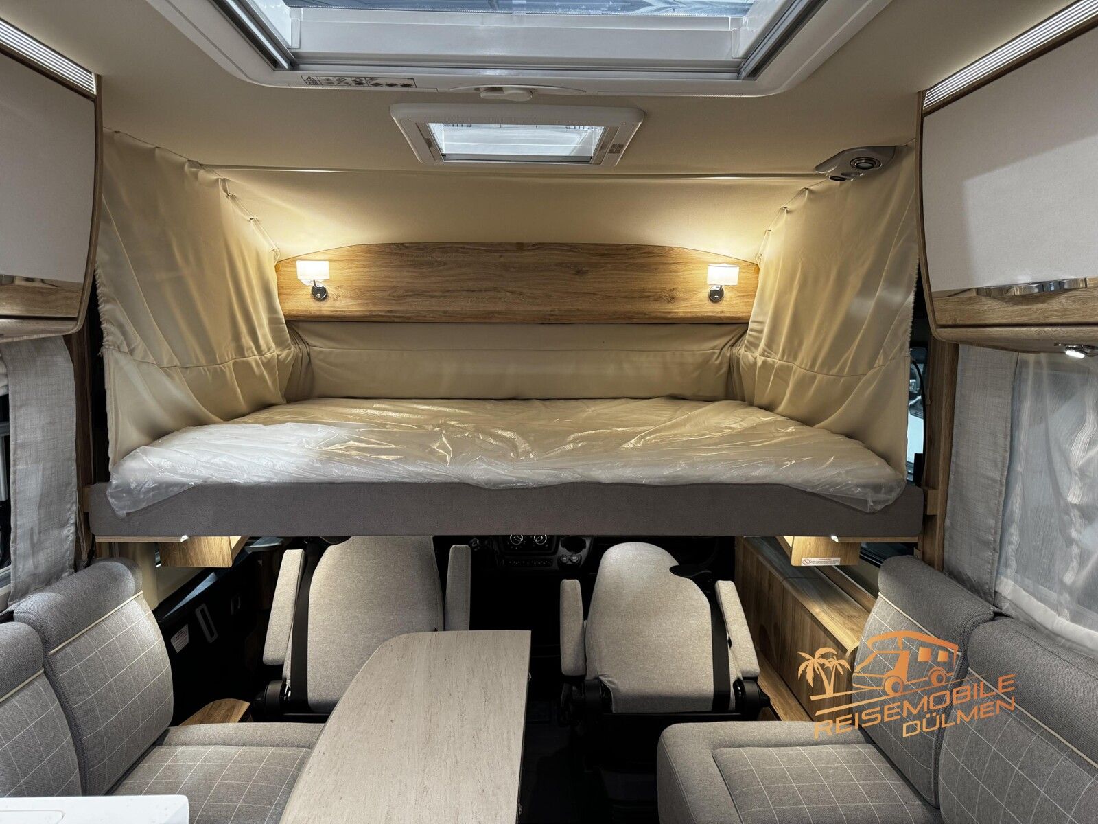 Fahrzeugabbildung Eura Mobil Integra Line 720 EF RFK Alde Luftfahrwerk