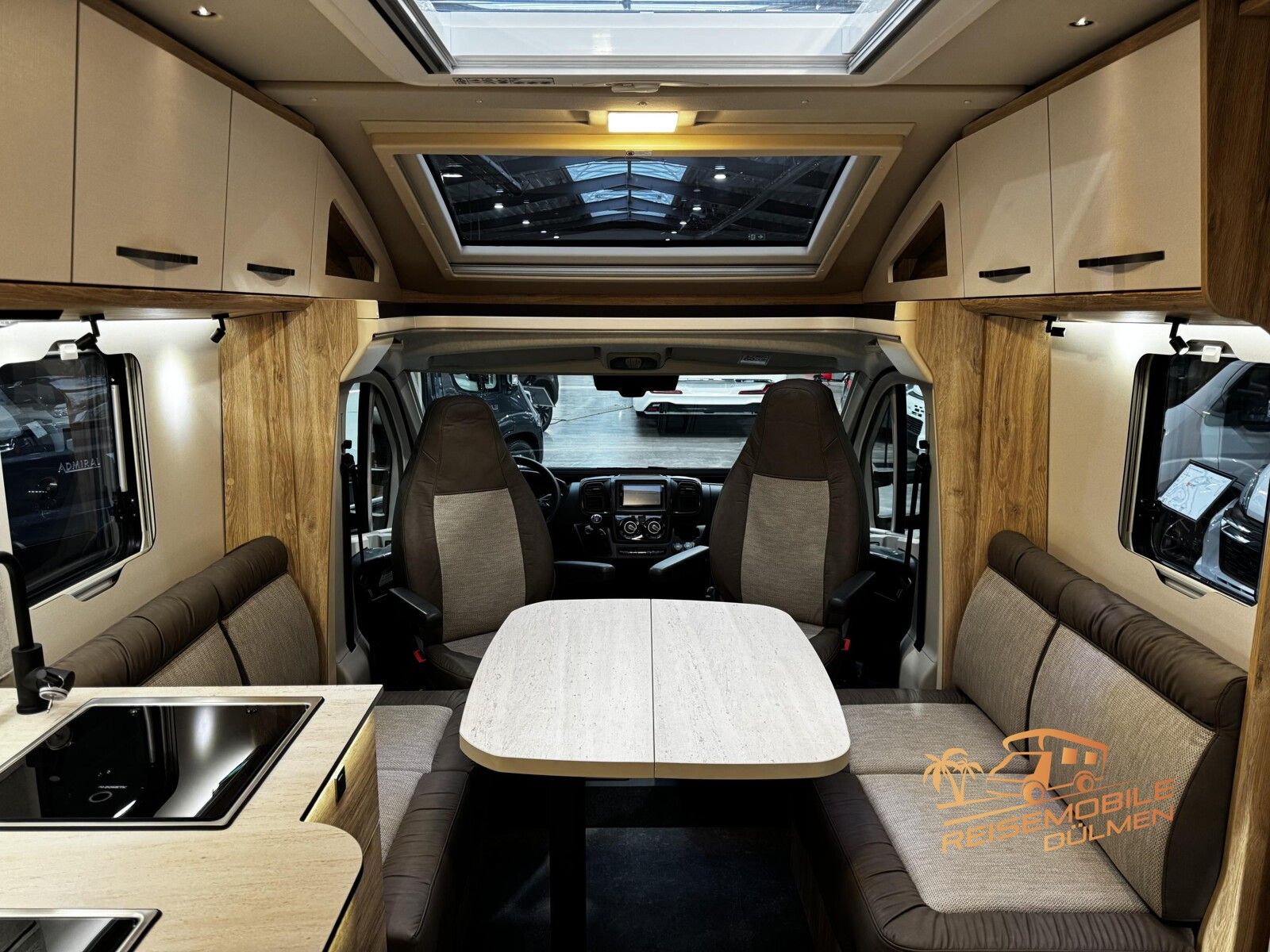 Fahrzeugabbildung Eura Mobil Profila T 720 EF Edition 101 4,25t Fahrassi