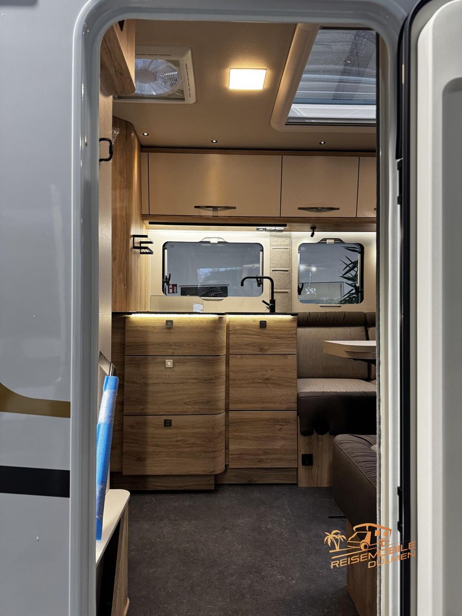 Fahrzeugabbildung Eura Mobil Profila T 720 EF Edition 101 4,25t Fahrassi