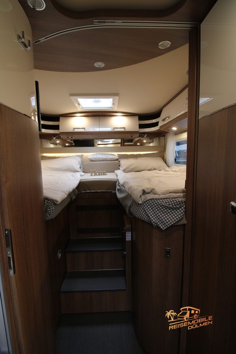 Fahrzeugabbildung Carthago c-tourer I  148 LE 180PS Auto Solar AHK 5.Sitzer