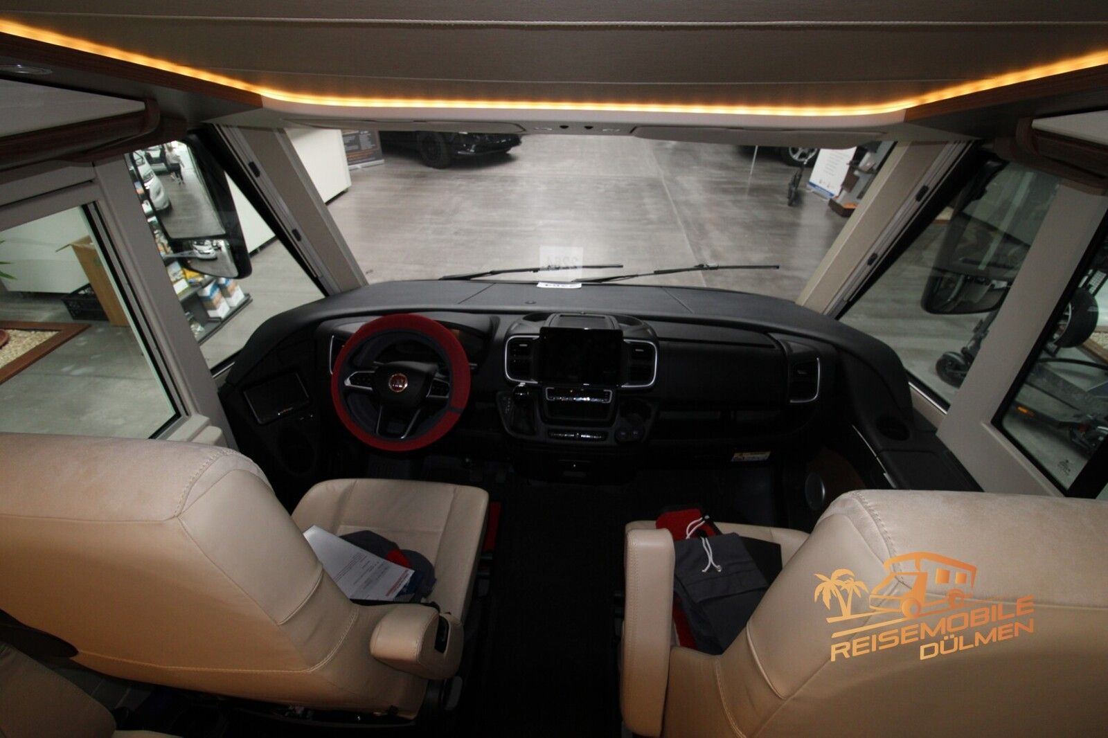 Fahrzeugabbildung Carthago c-tourer I  148 LE 180PS Auto Solar AHK 5.Sitzer