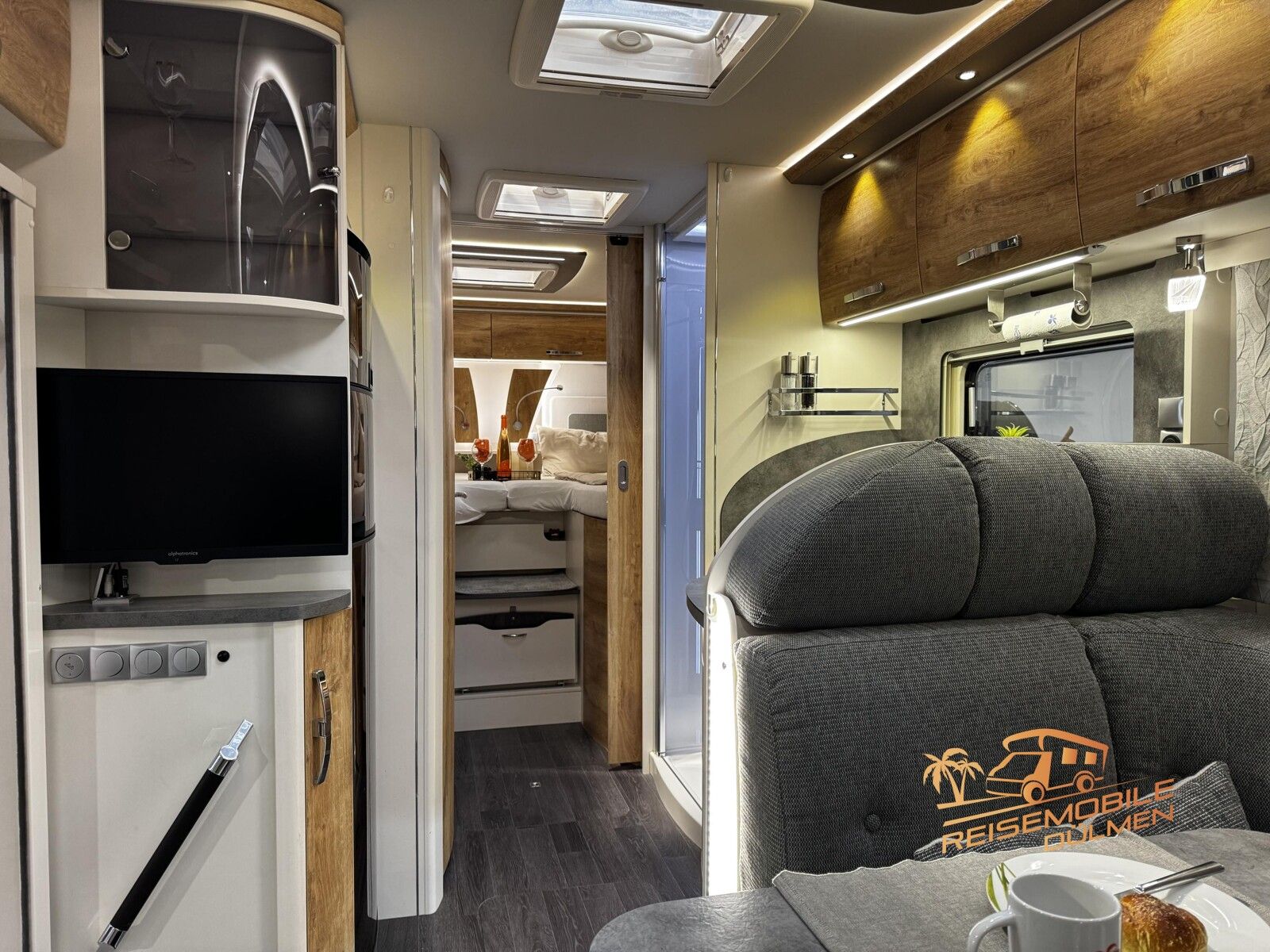 Fahrzeugabbildung Frankia M-Line T 7400 GD Exklusiv V6 3,0CDI SAT TV Alde