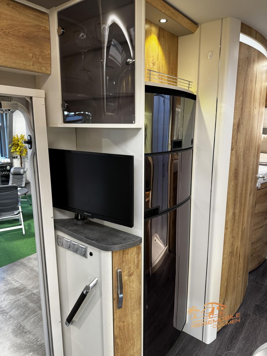 Fahrzeugabbildung Frankia M-Line T 7400 GD Exklusiv V6 3,0CDI SAT TV Alde