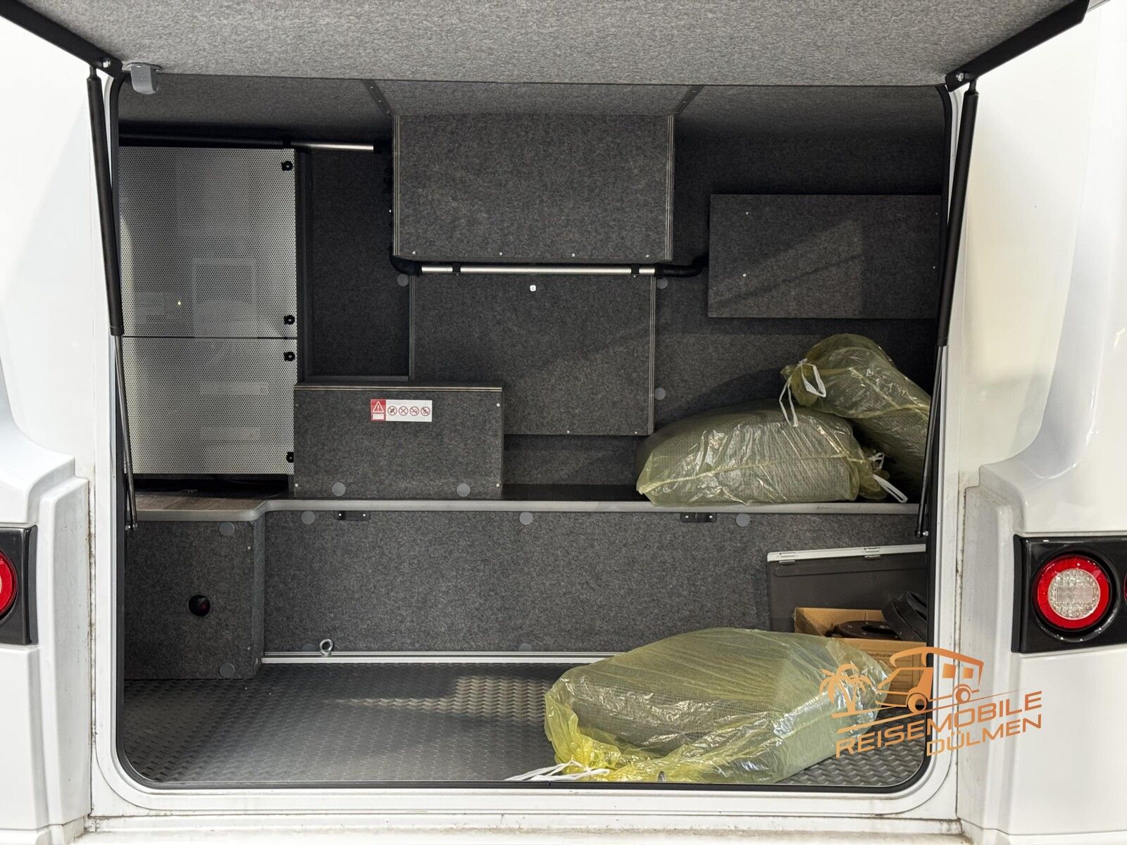 Fahrzeugabbildung Frankia M-Line T 7400 GD Exklusiv V6 3,0CDI SAT TV Alde