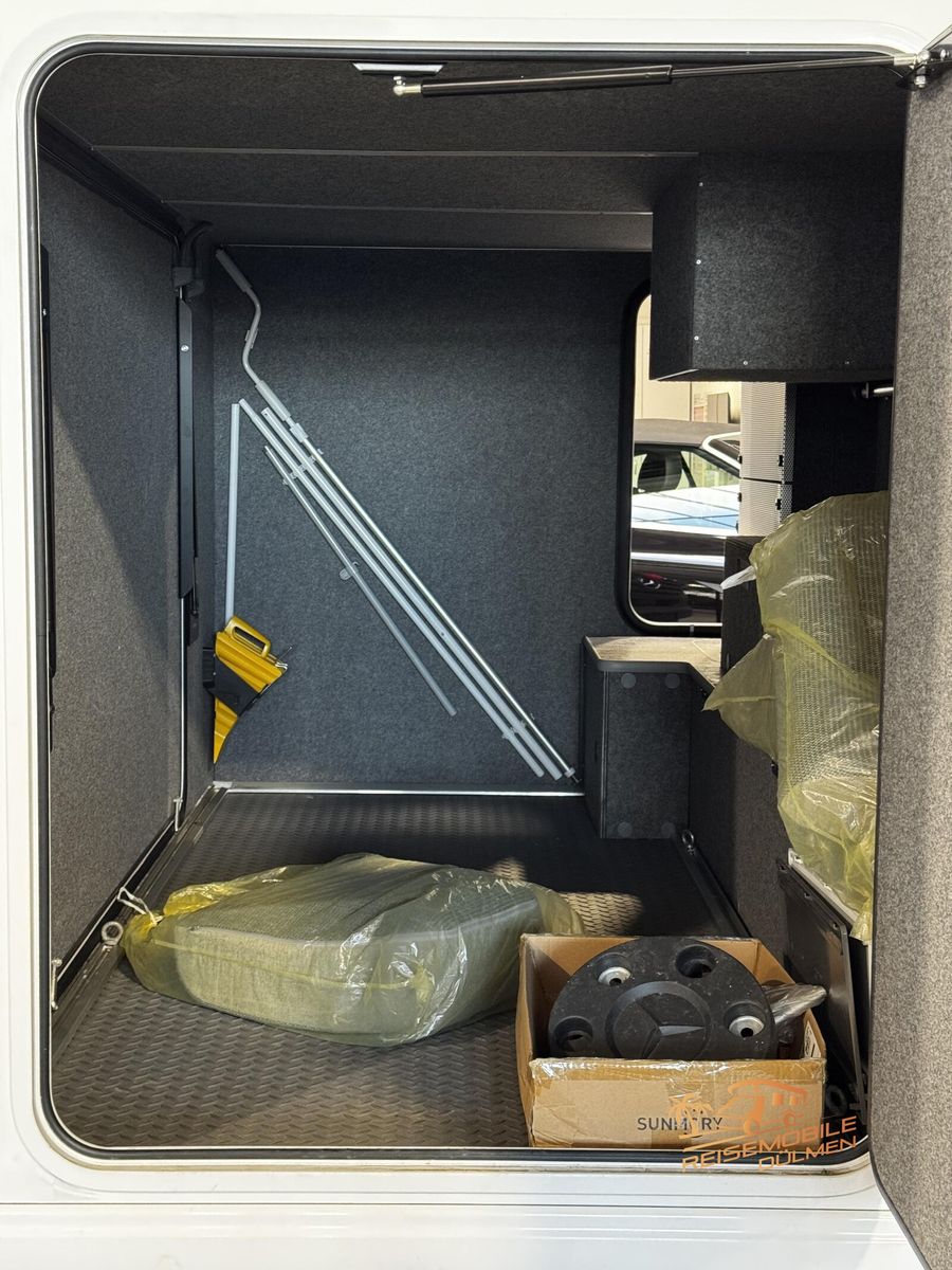 Fahrzeugabbildung Frankia M-Line T 7400 GD Exklusiv V6 3,0CDI SAT TV Alde