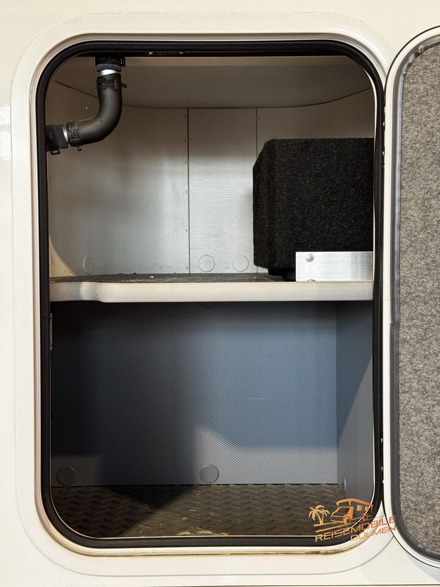 Fahrzeugabbildung Frankia M-Line T 7400 GD Exklusiv V6 3,0CDI SAT TV Alde