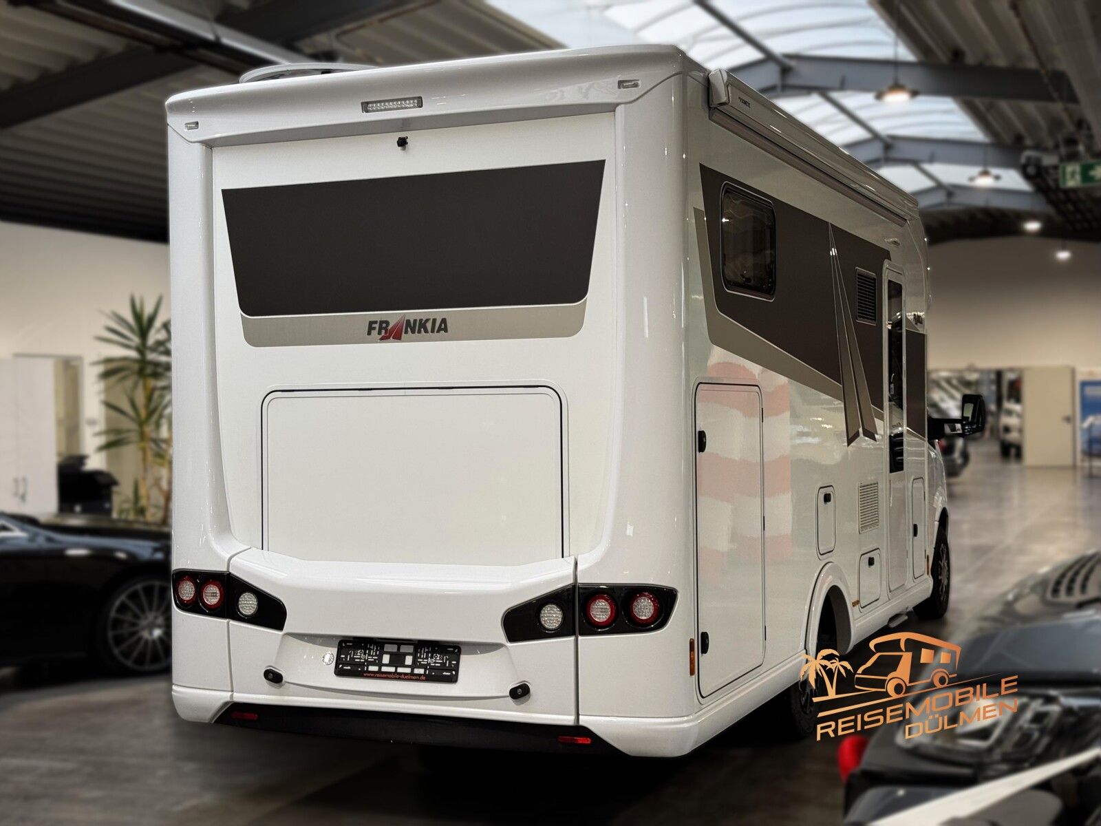 Fahrzeugabbildung Frankia M-Line T 7400 GD Exklusiv V6 3,0CDI SAT TV Alde