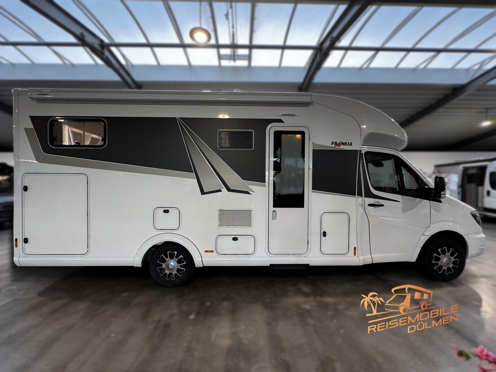 Fahrzeugabbildung Frankia M-Line T 7400 GD Exklusiv V6 3,0CDI SAT TV Alde