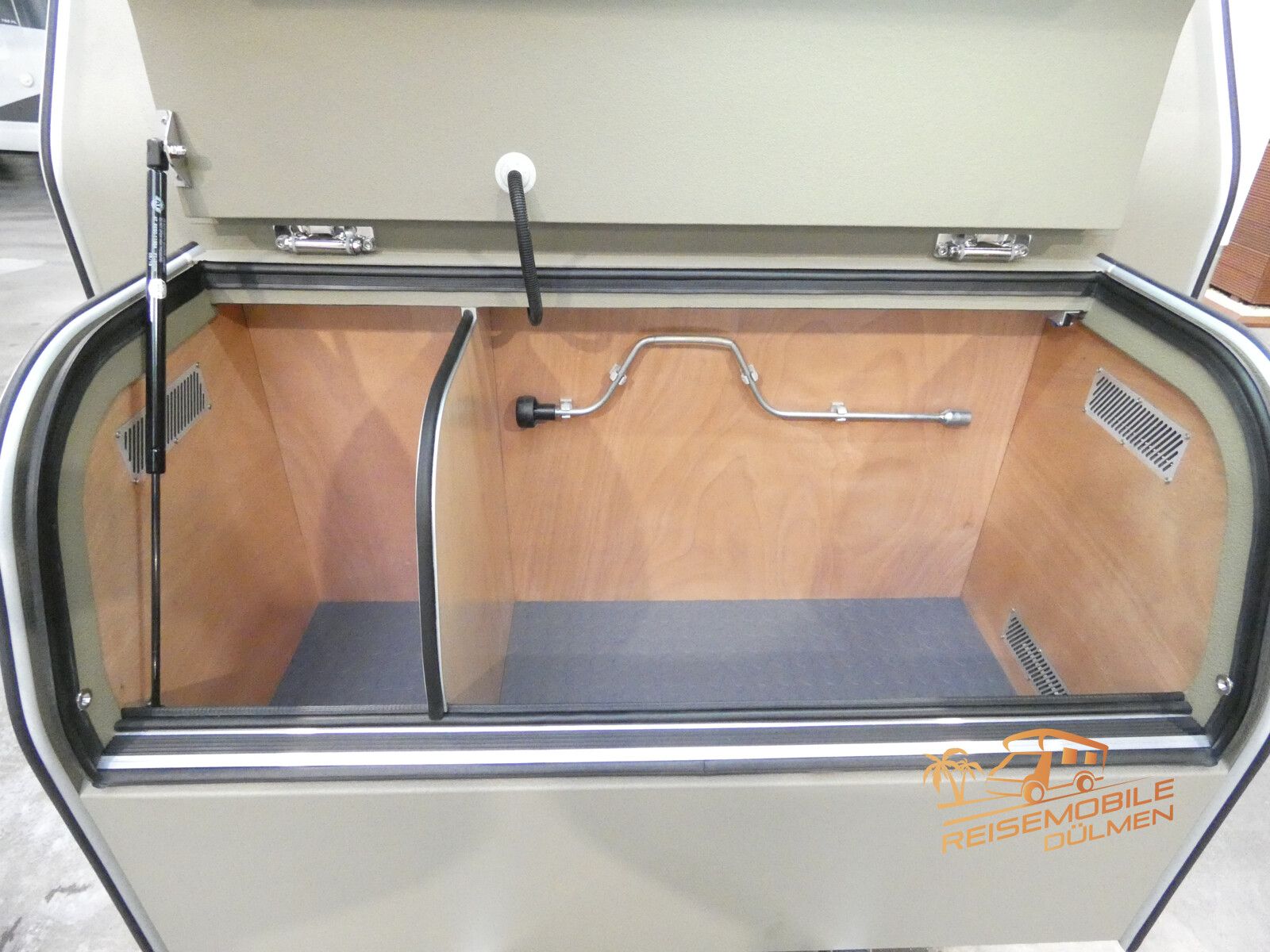 Fahrzeugabbildung Andere LifeStyle Camper X-Line Gaskocher  Einzelrad 135