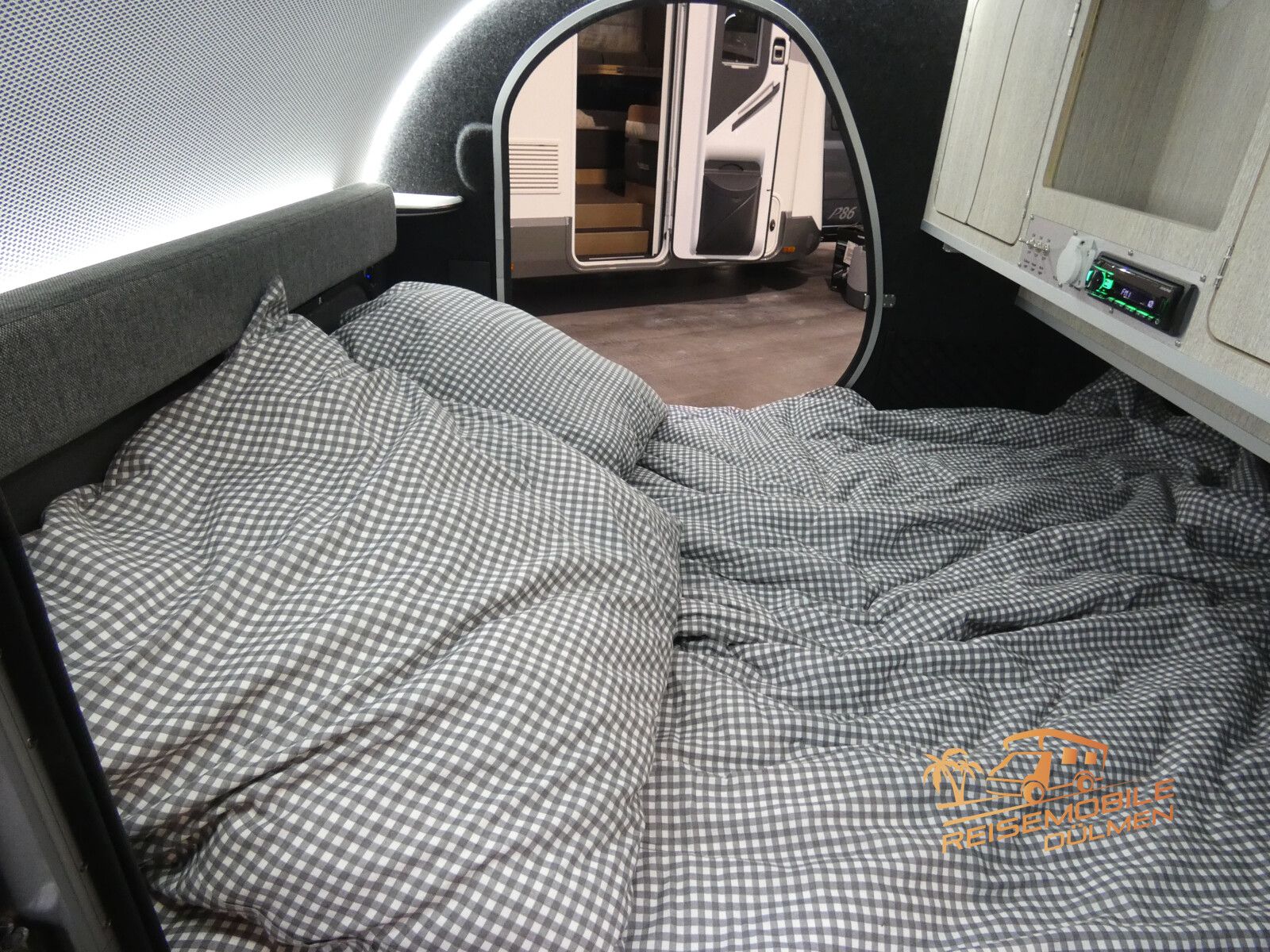 Fahrzeugabbildung Andere LifeStyle Camper SteelDrop Arbeitsplatte Edelsta