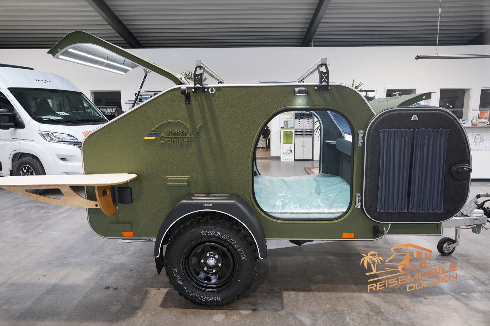 Fahrzeugabbildung Andere LifeStyle Camper X-Line Außendusche Dachreling A