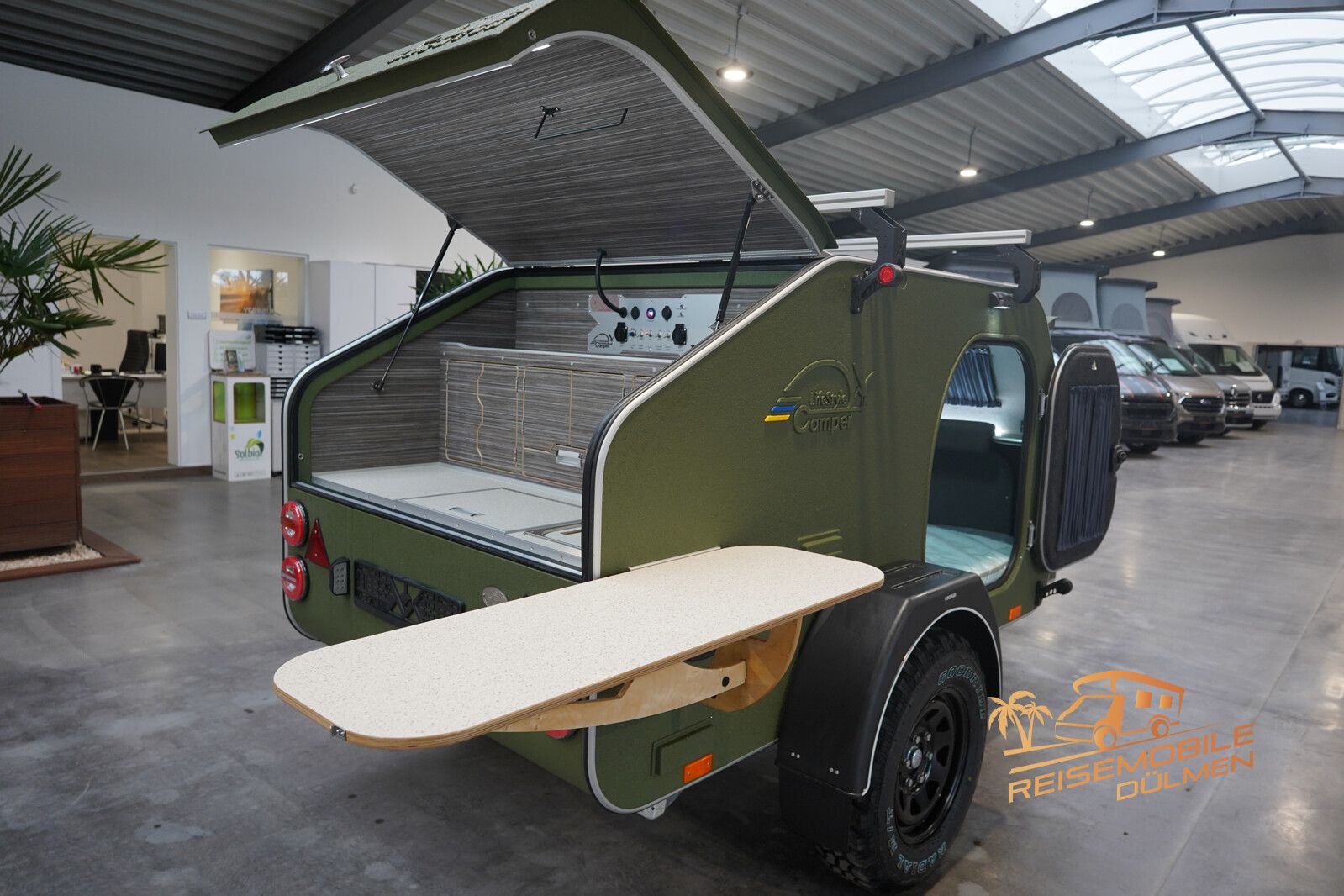 Fahrzeugabbildung Andere LifeStyle Camper X-Line Außendusche Dachreling A