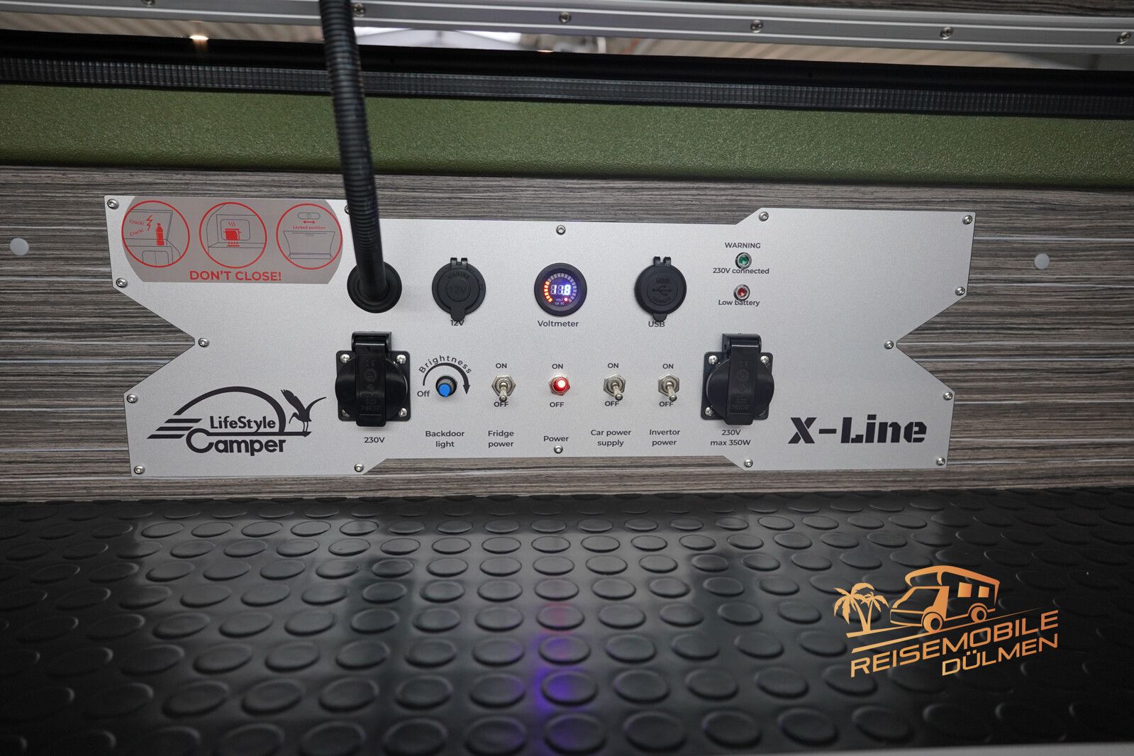 Fahrzeugabbildung Andere LifeStyle Camper X-Line Außendusche Dachreling A