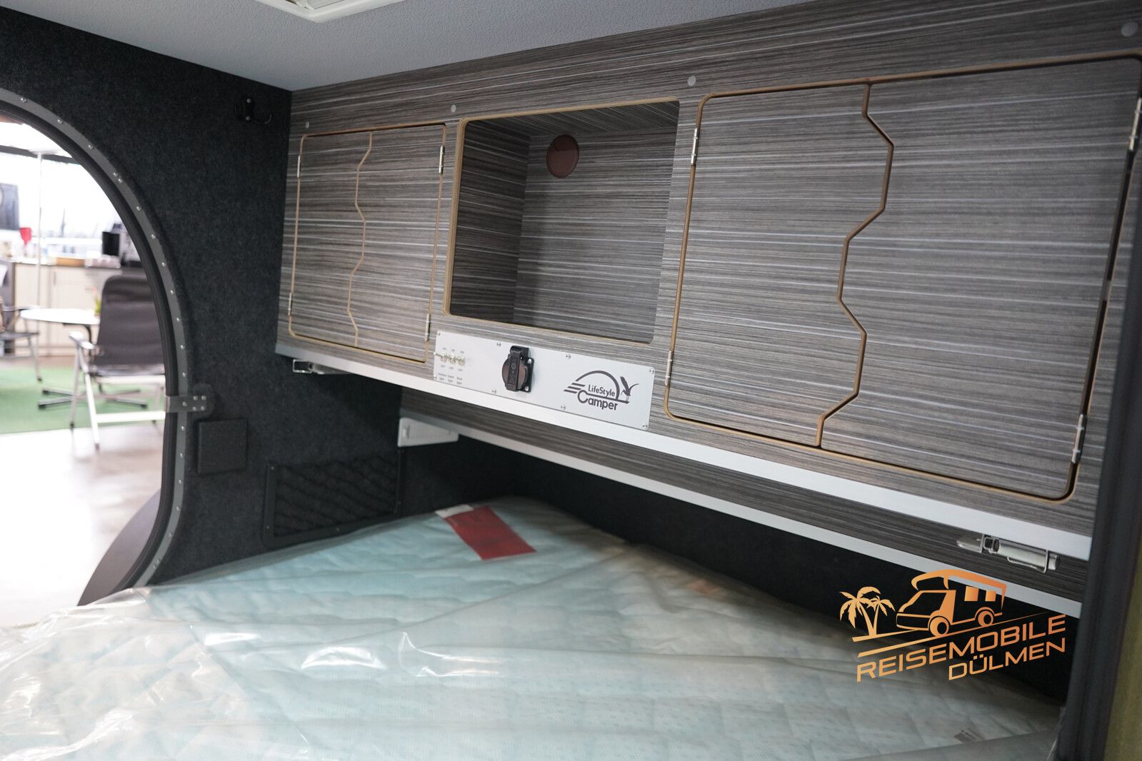 Fahrzeugabbildung Andere LifeStyle Camper X-Line Außendusche Dachreling A