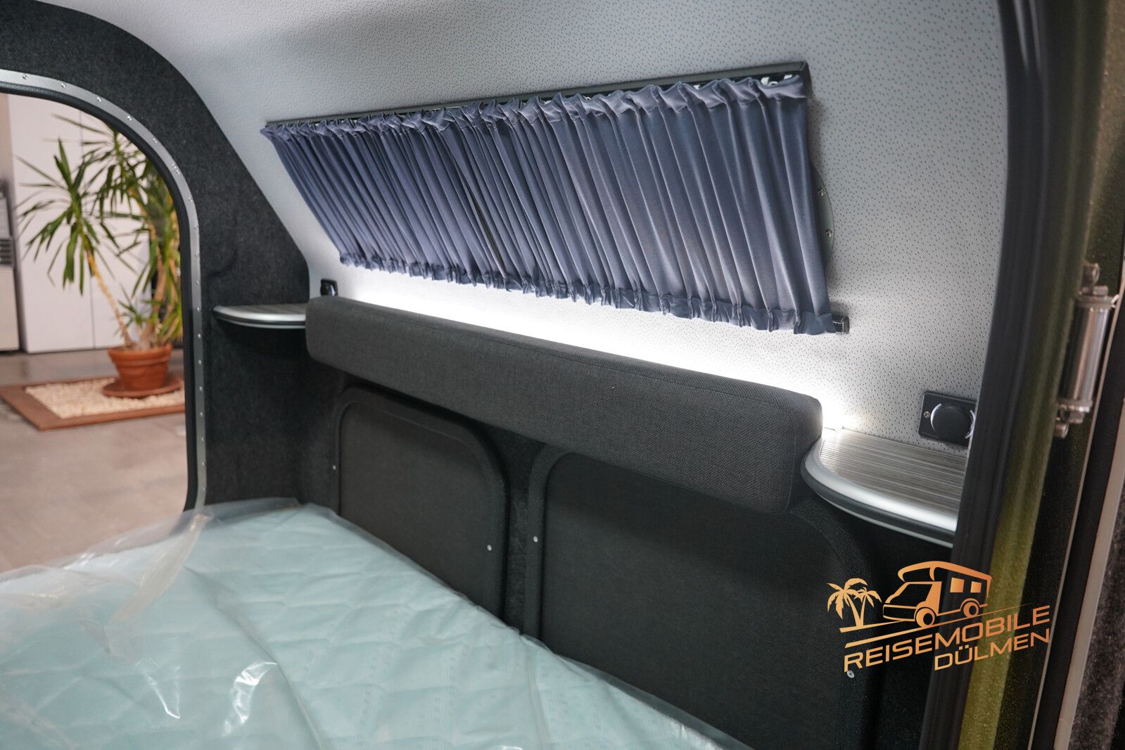 Fahrzeugabbildung Andere LifeStyle Camper X-Line Außendusche Dachreling A