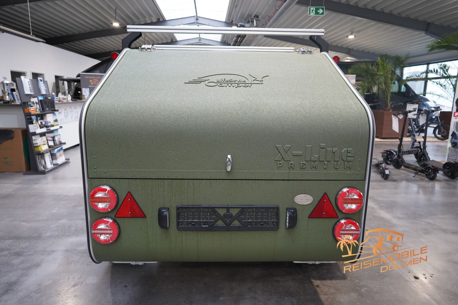 Fahrzeugabbildung Andere LifeStyle Camper X-Line Außendusche Dachreling A