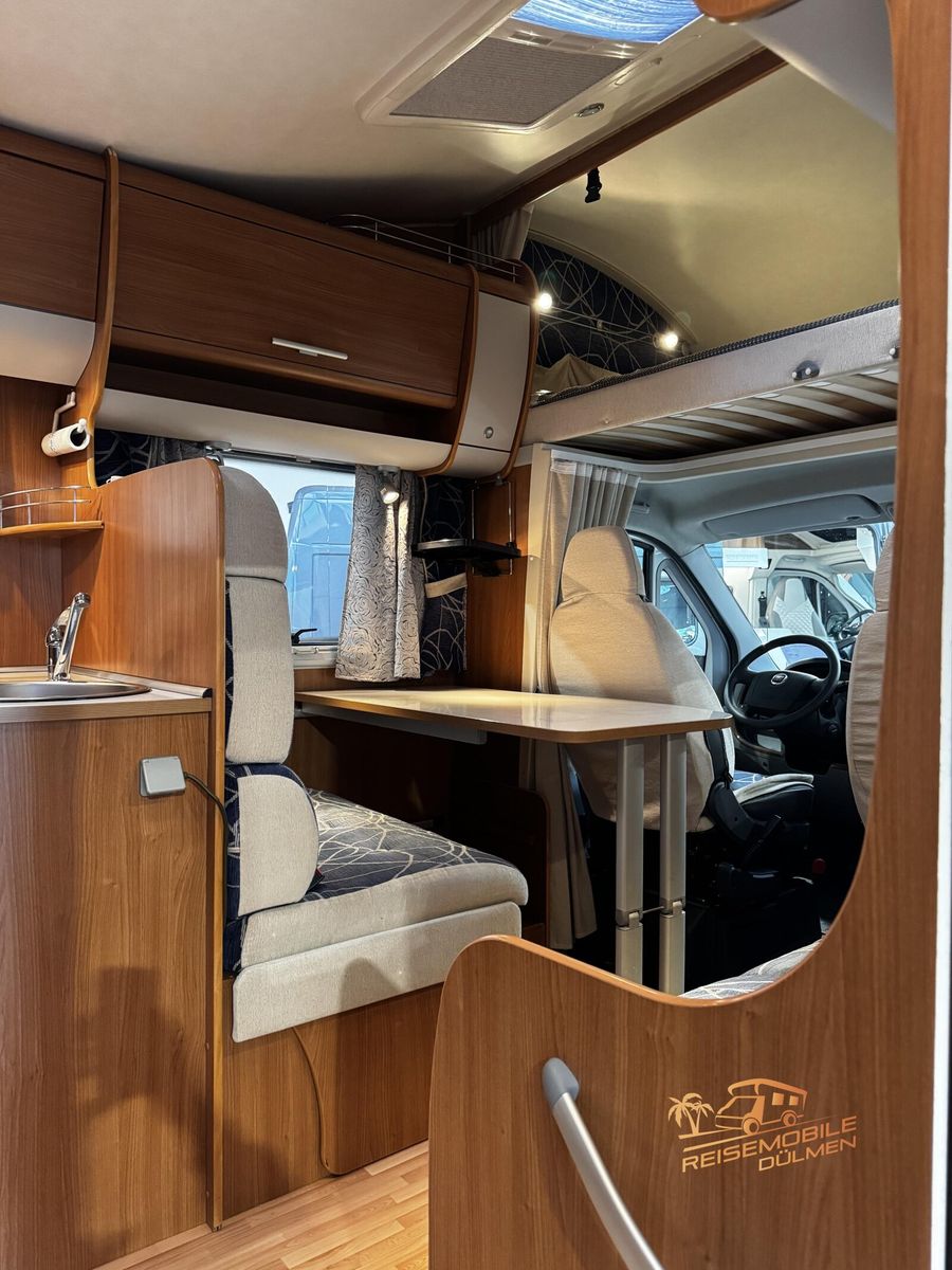 Fahrzeugabbildung Rimor Europeo 8 2.Hand Markise Klima  Fahrradträger