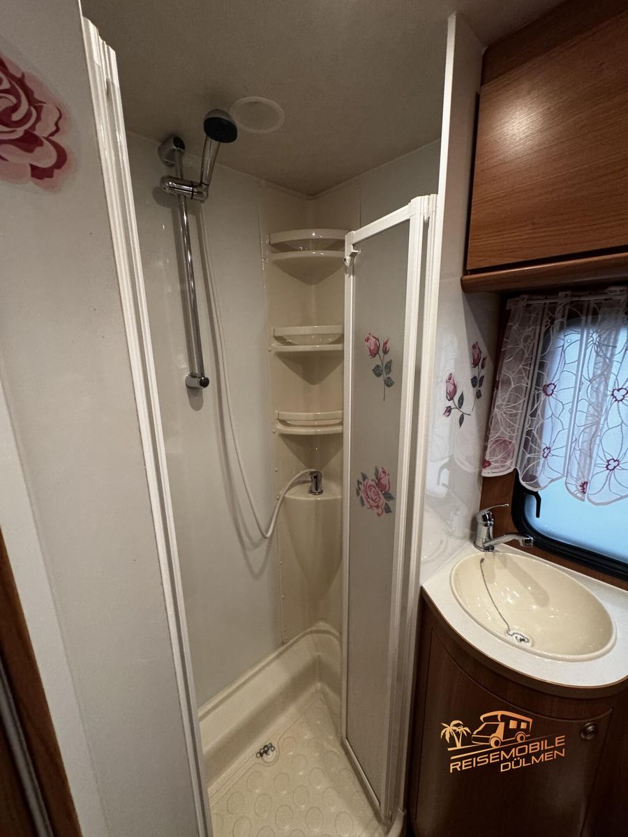 Fahrzeugabbildung Rimor Europeo 8 2.Hand Markise Klima  Fahrradträger