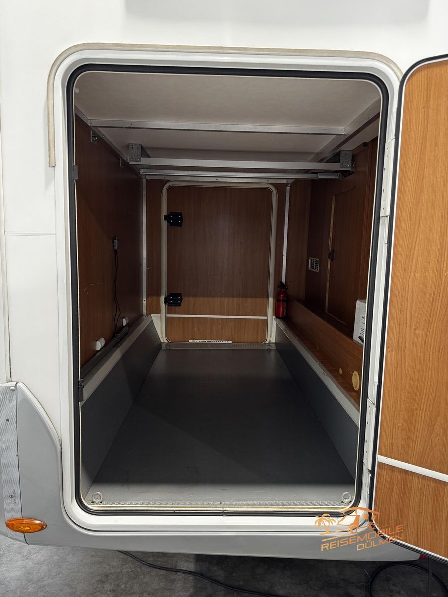 Fahrzeugabbildung Rimor Europeo 8 2.Hand Markise Klima  Fahrradträger