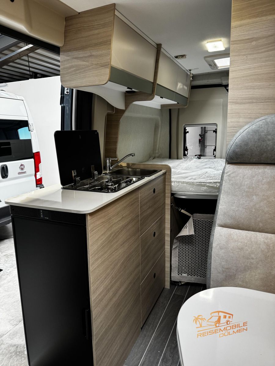 Fahrzeugabbildung Forster Livin Up Pro FV541 HBL Combi4Gas Travel Line PDC