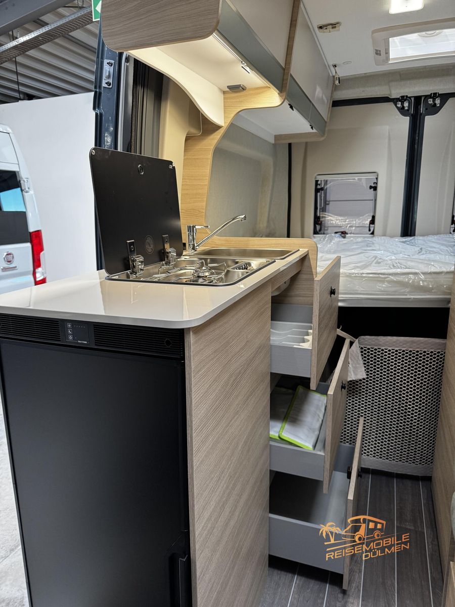 Fahrzeugabbildung Forster Livin Up Pro FV541 HBL Combi4Gas Travel Line PDC