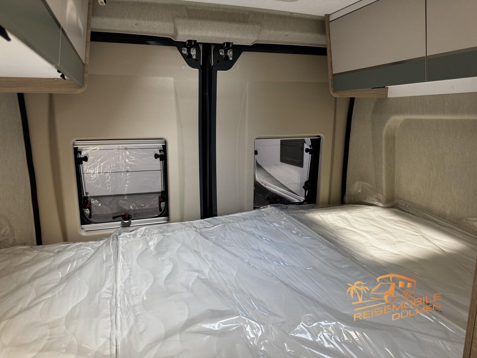 Fahrzeugabbildung Forster Livin Up Pro FV541 HBL Combi4Gas Travel Line PDC