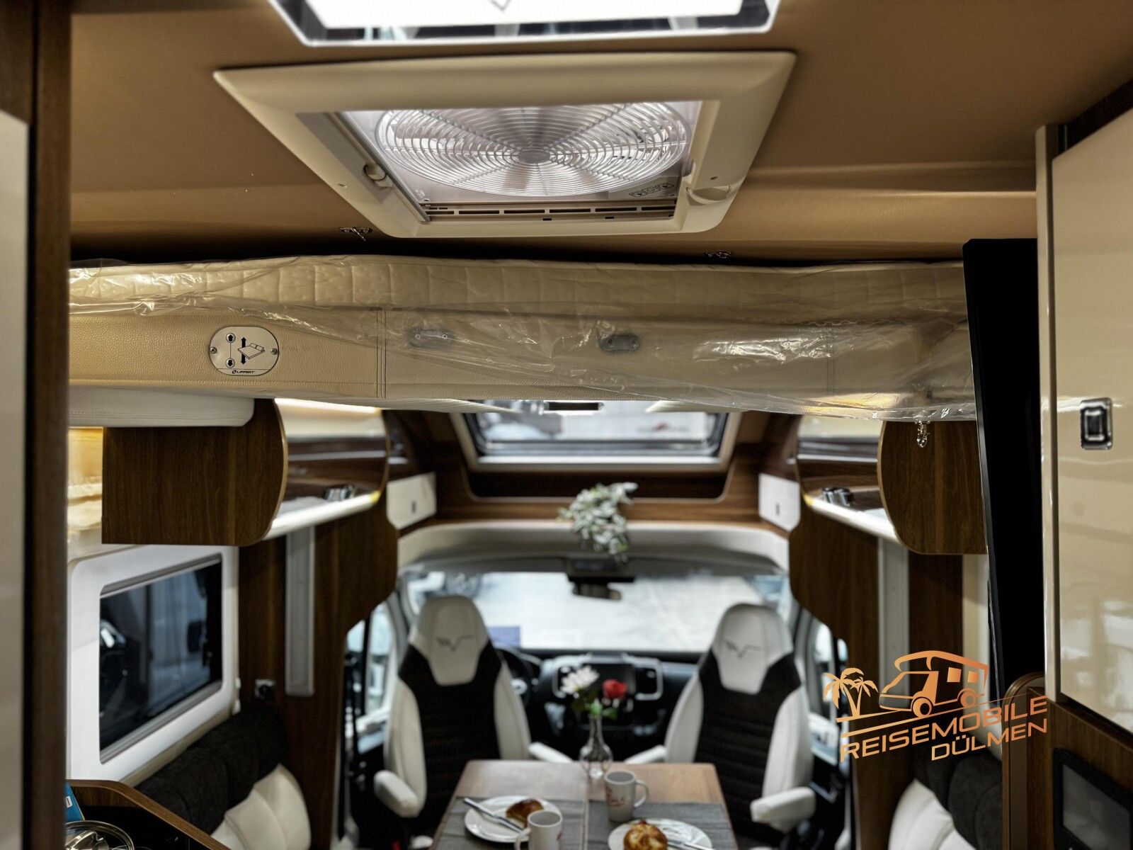 Fahrzeugabbildung Mobilvetta Krosser P86 B Verfügbar ab ca. 06.2026! Solar