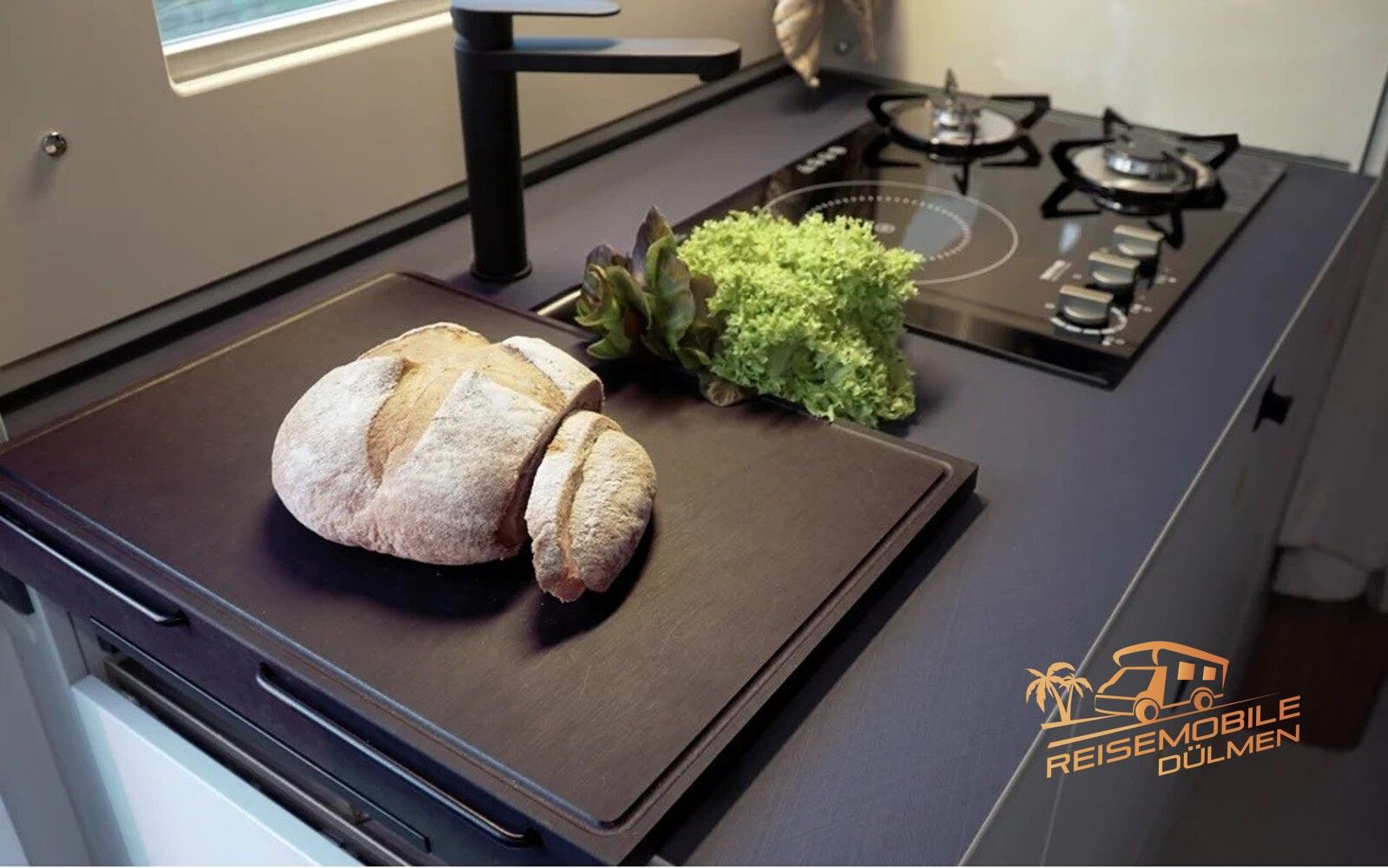 Fahrzeugabbildung LMC Cruiser 740 EL Verfügbar ab ca. 05.2026!