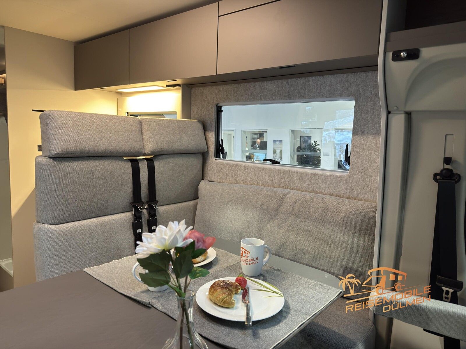 Fahrzeugabbildung LMC Cruiser 750 EL Sicherheits-Paket Fiat GFK