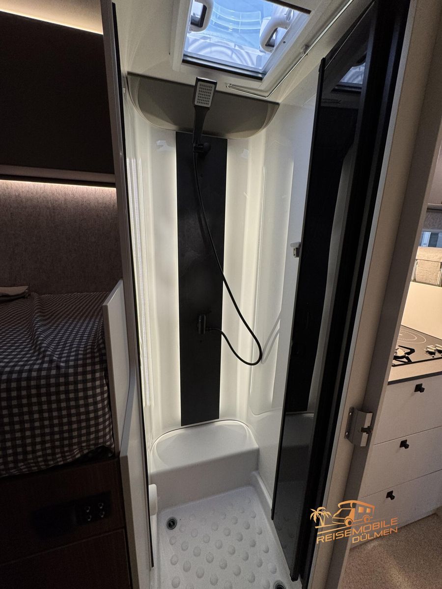 Fahrzeugabbildung LMC Cruiser 750 EL Sicherheits-Paket Fiat GFK