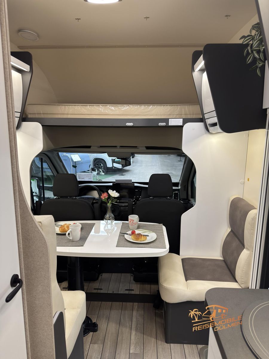 Fahrzeugabbildung Forster A 699EB 2026 Driver Assi Winter Paket 5 Sitzer