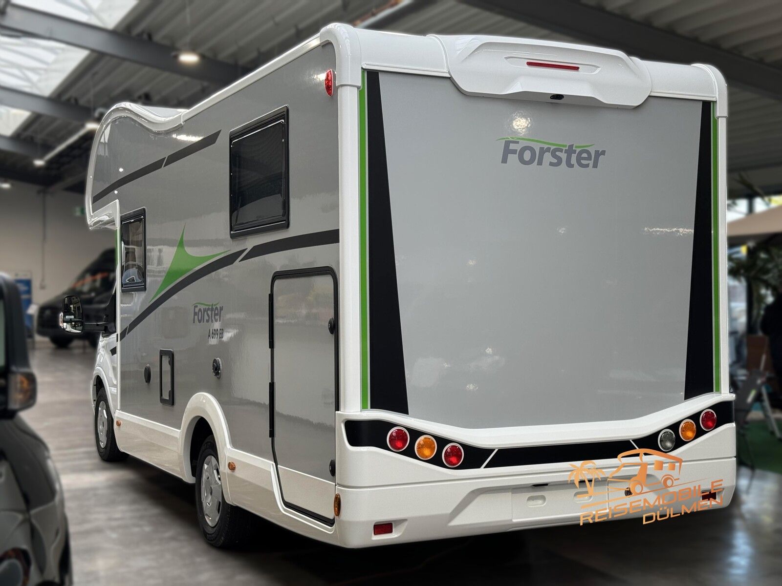 Fahrzeugabbildung Forster A 699EB Winter Pack Driver Assist. Markise RFK