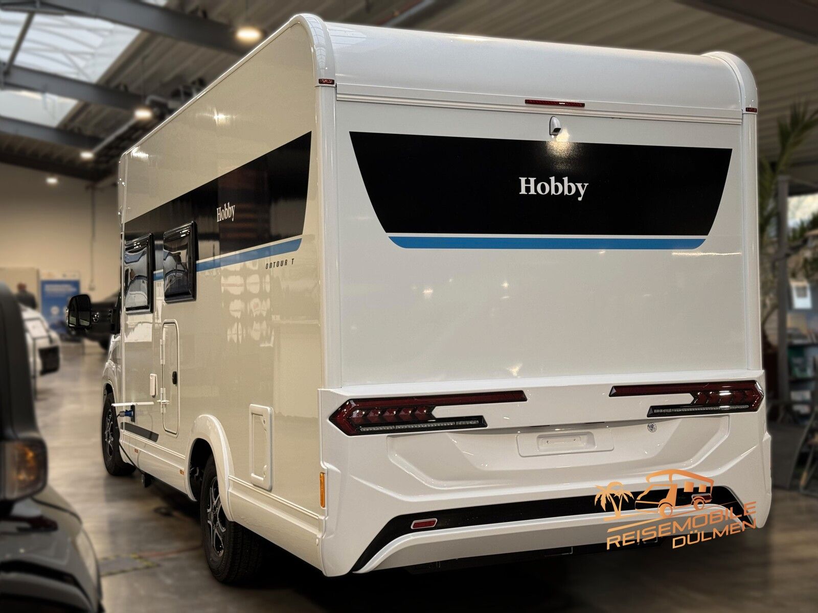 Fahrzeugabbildung Hobby OnTour T 700 FH Paket Safety Allwettereifen