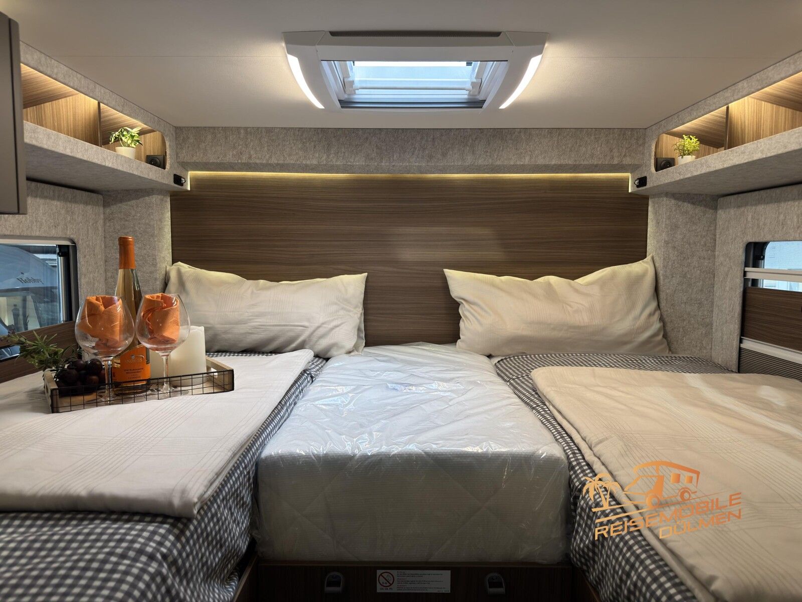 Fahrzeugabbildung LMC Cruiser 750 EF Sicherheits-Paket Automatik RFK