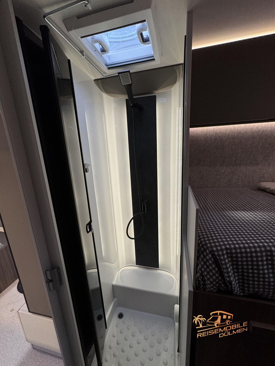 Fahrzeugabbildung LMC Cruiser 750 EF Sicherheits-Paket Automatik RFK