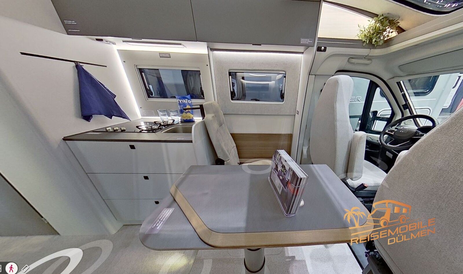 Fahrzeugabbildung LMC Cruiser 750 EF verfügbar ca.02.2026!