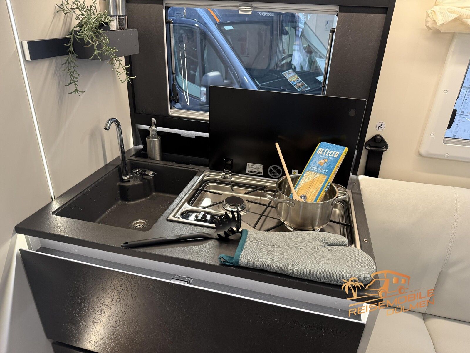 Fahrzeugabbildung Mobilvetta Kea P90 NB ACC Navi Solar TV Lithium Truma 6E