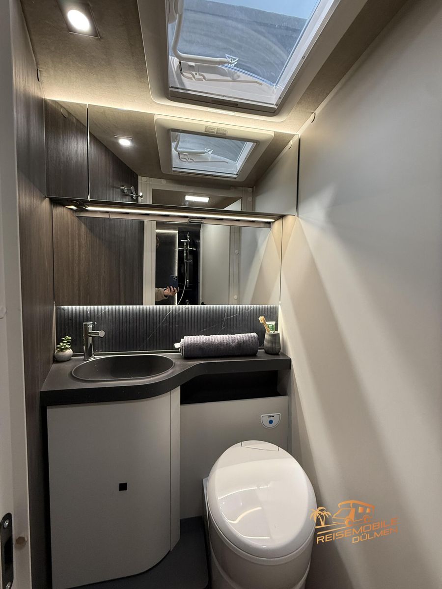 Fahrzeugabbildung Mobilvetta Kea P90 NB ACC Navi Solar TV Lithium Truma 6E