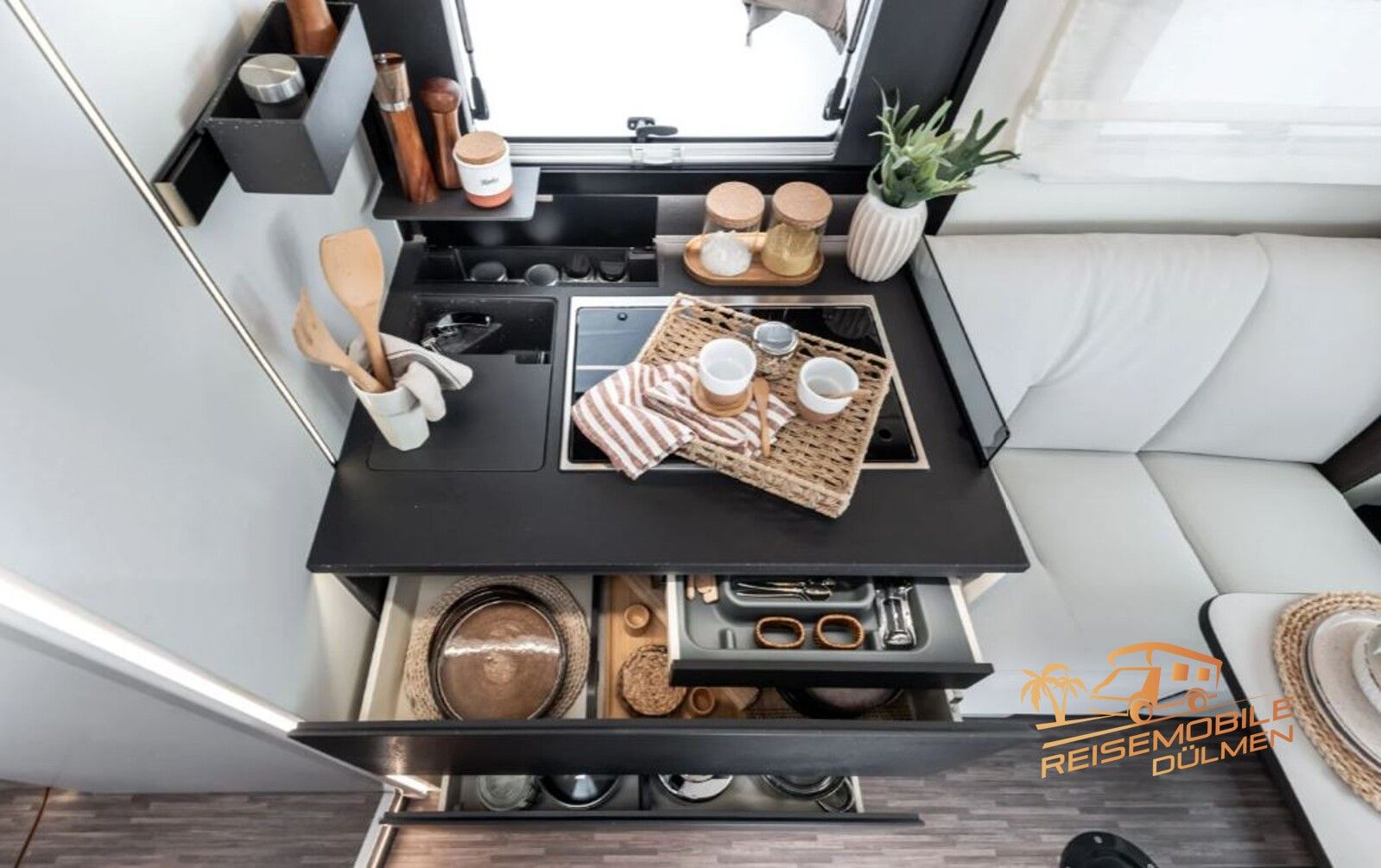 Fahrzeugabbildung Mobilvetta Kea P90 NB ACC Navi Solar TV Lithium Truma 6E