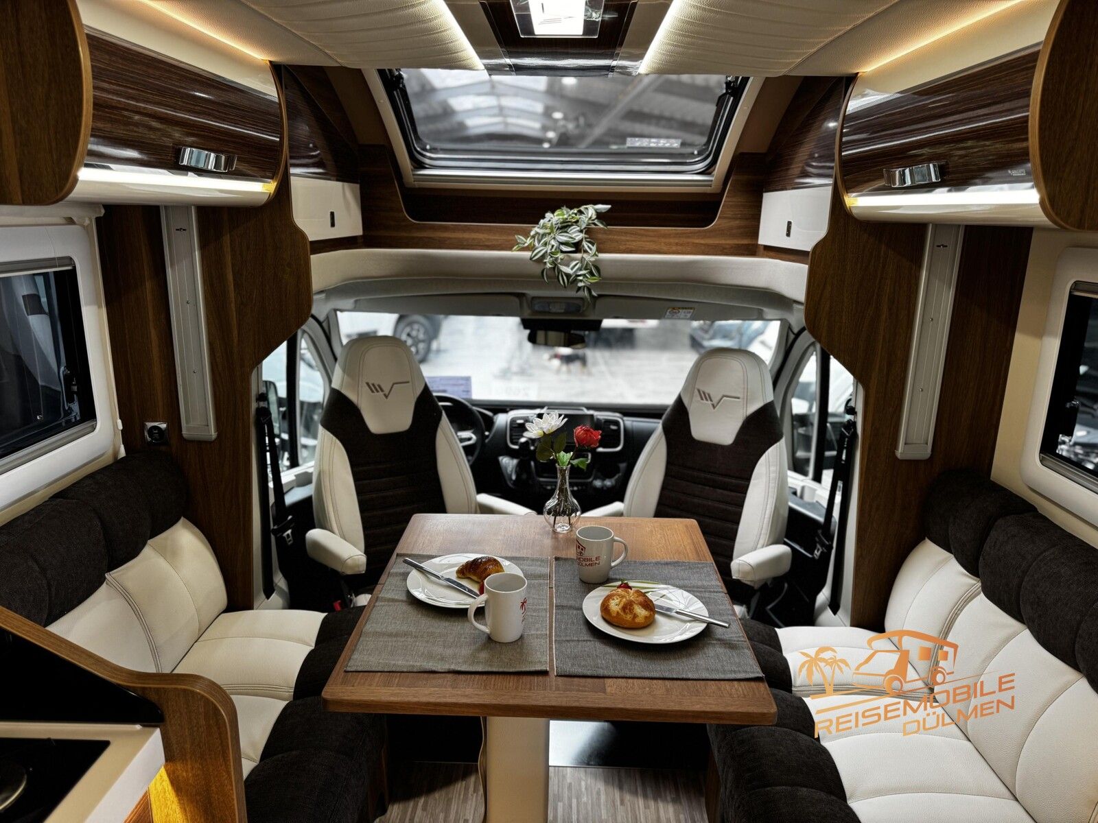 Fahrzeugabbildung Mobilvetta Krosser P86 B Verfügbar ab ca. 06.2026! Solar