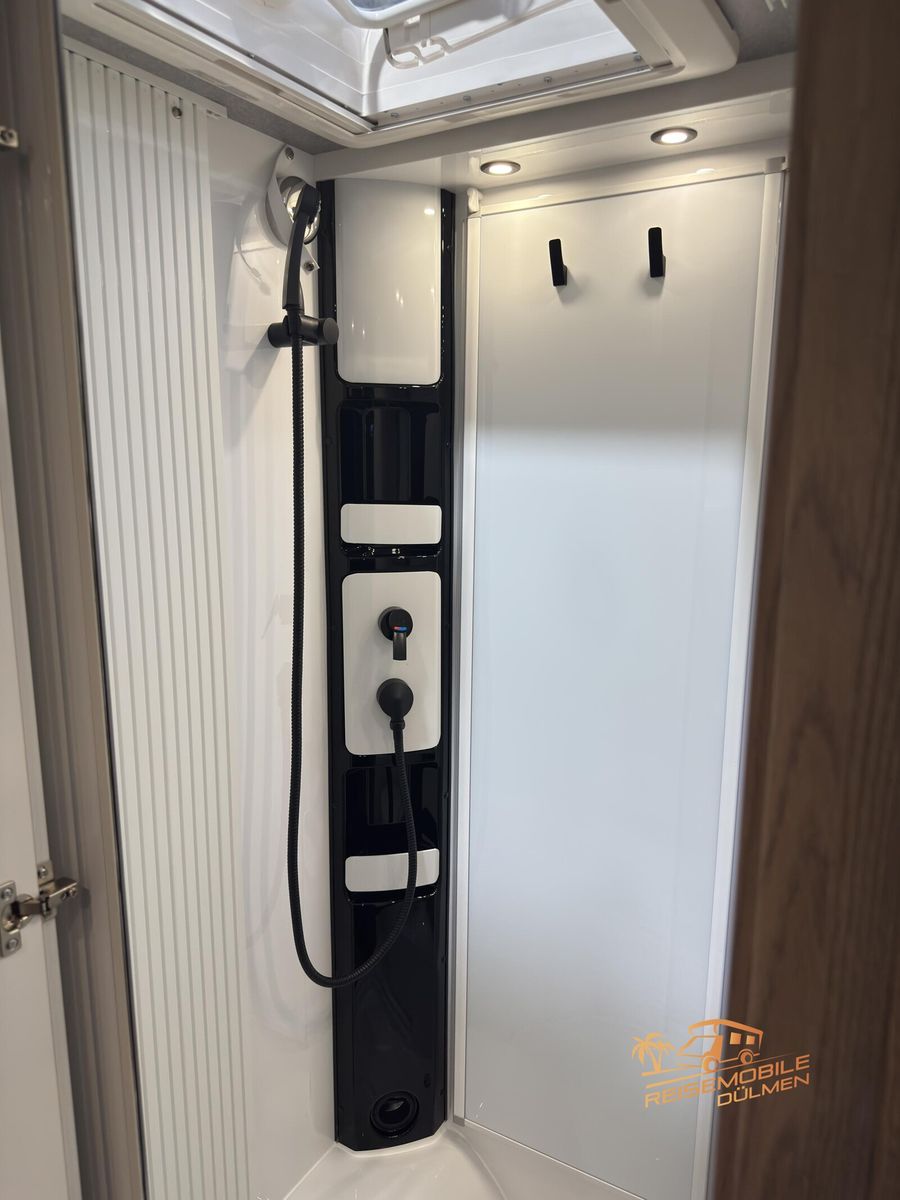 Fahrzeugabbildung Hobby OnTour T 710 GE Combi6 Safety-Paket DuoControl